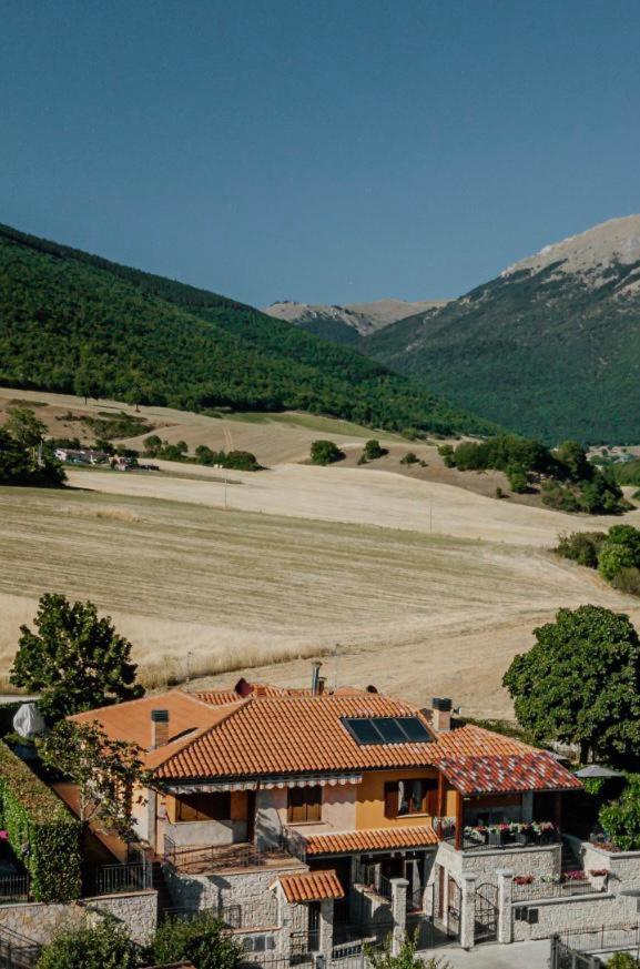 Affittacamere Residenza Montedoro Norcia Eksteriør billede